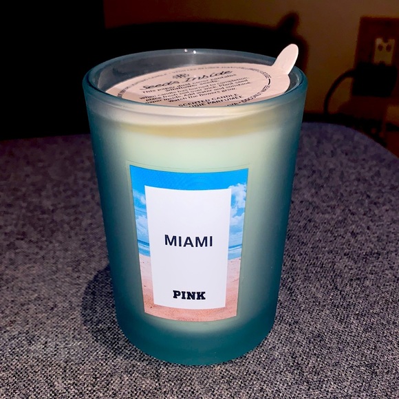 Victoria’s Secret PINK Miami Candle - Picture 1 of 2